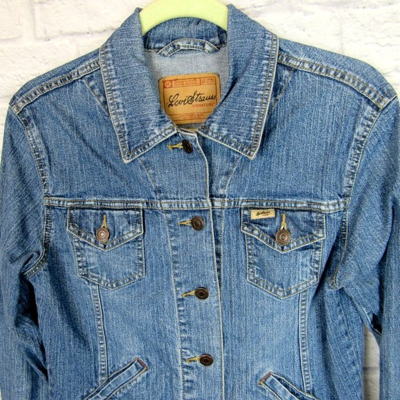 Levi's Women's Denim Trucker Jacket Button Down Size SMALL - Picture 8 of 9